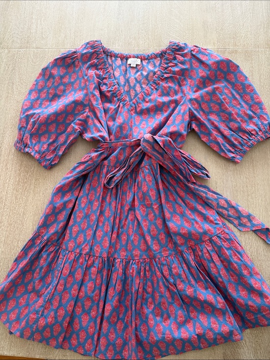 Mud Pie Dresses & Skirts - Mud Pie Blue Dress with Pink Leaf Print and Tie Waist